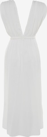 Trendyol Plážové šaty – bílá