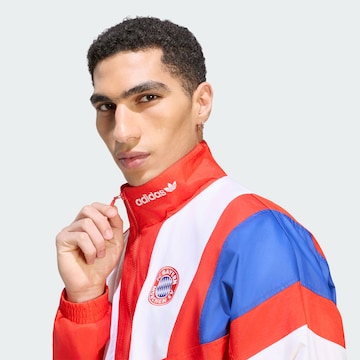 ADIDAS PERFORMANCETehnička jakna 'FC Bayern München' - crvena boja