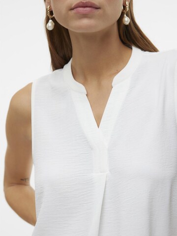 Chemisier VERO MODA en blanc