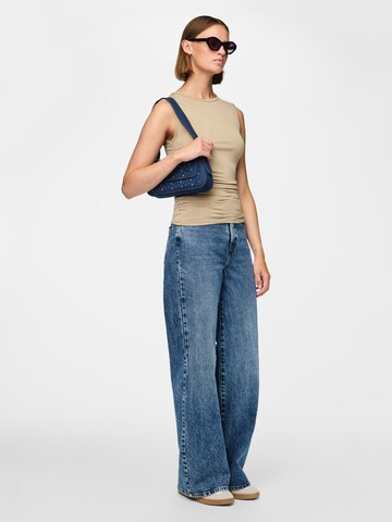 Top 'PCMADISON' di PIECES in beige
