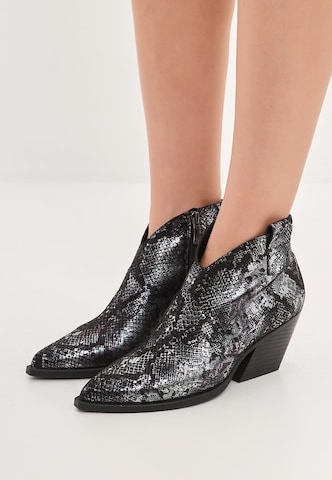 CESARE GASPARI Cowboy boot in Silver