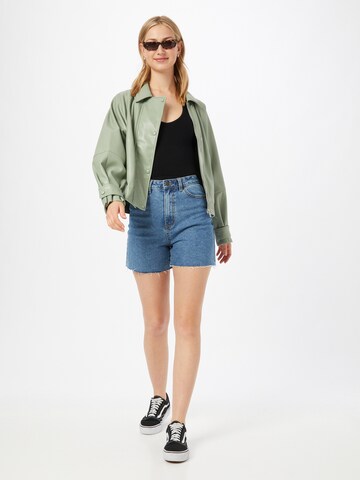 Top 'JACKIE' di BDG Urban Outfitters in nero
