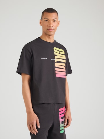 Calvin Klein Jeans T-shirt 'PRIDE' i svart: framsida
