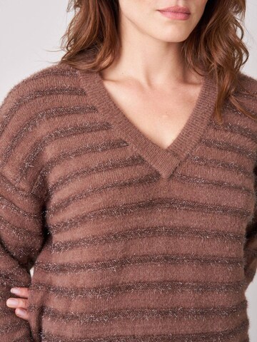 Pull-over Deeluxe en marron