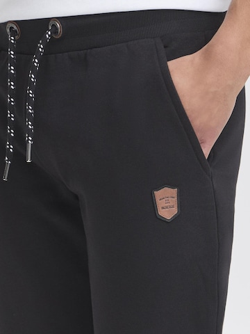 INDICODE JEANS Tapered Trousers 'Hultop' in Black