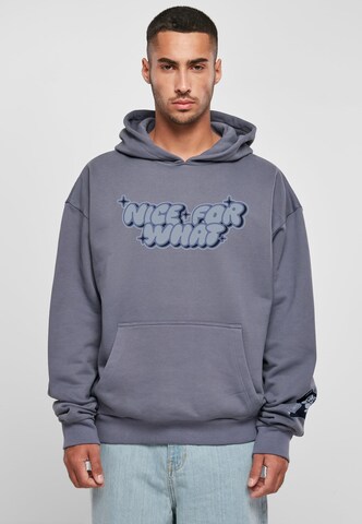 Sweat-shirt 'Nice for what' MT Upscale en bleu : devant