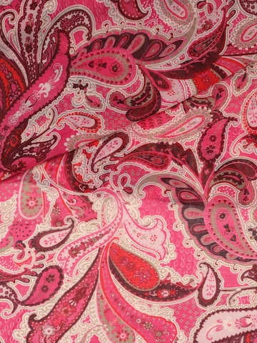 CODELLO - Chal en rosa