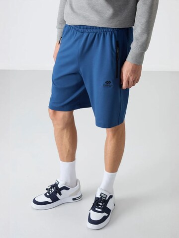 Tommy Life Regular Pants in Blue
