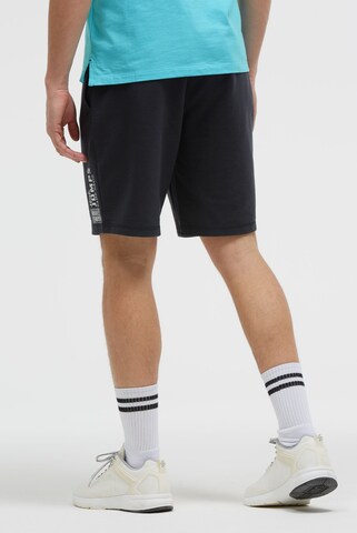 CAMP DAVID Regular Pants in Blue