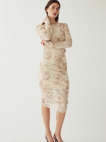 Noella Mekko ' Lavinia ' värissä beige