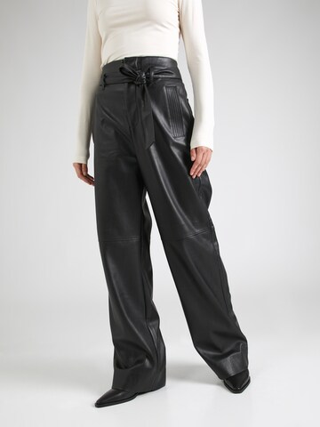 Essentiel Antwerp Loose fit Pleat-Front Pants in Black: front