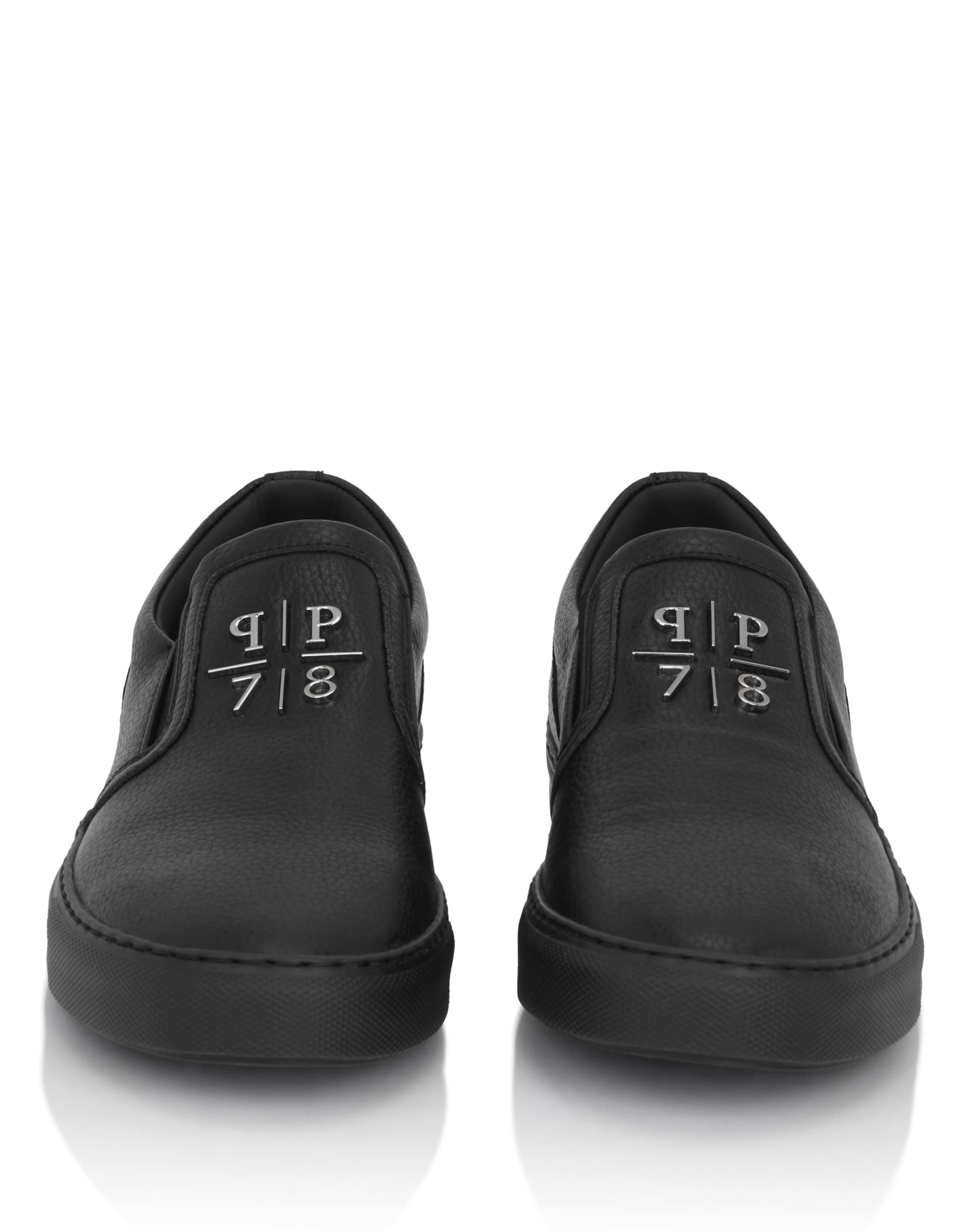 Philipp Plein Slip-ons in Zwart