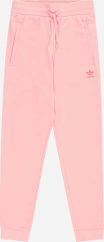 ADIDAS ORIGINALS - Tapered Calças em rosa: frente