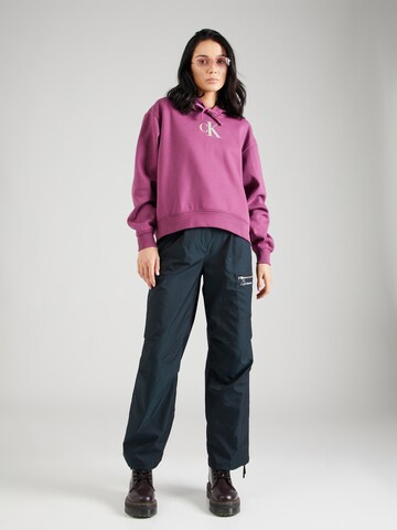 Calvin Klein Jeans Sweatshirt in Lila