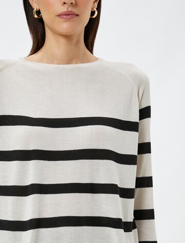 Koton Pullover in Weiß