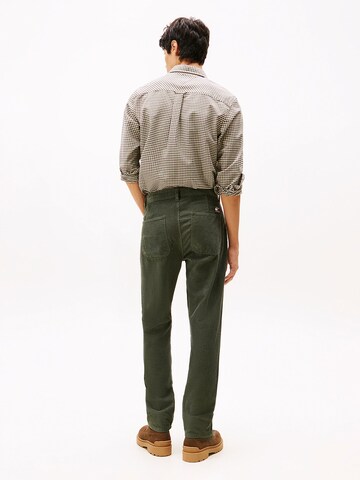 Tommy Jeans Regular Hose 'Ryan' in Grün