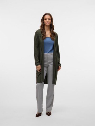VERO MODA Neuletakki värissä harmaa: etupuoli