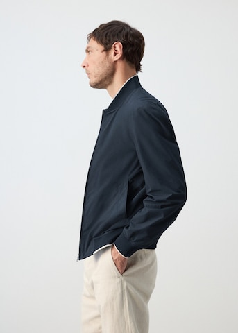 Geacă de primăvară-toamnă 'Eros' de la MANGO MAN pe albastru