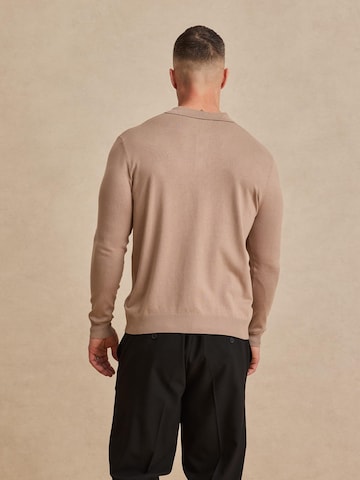 DAN FOX APPAREL Sweater 'Mirco' in Brown