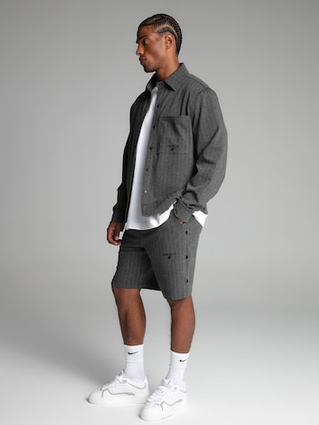 Giacca di mezza stagione di SikSilk in grigio