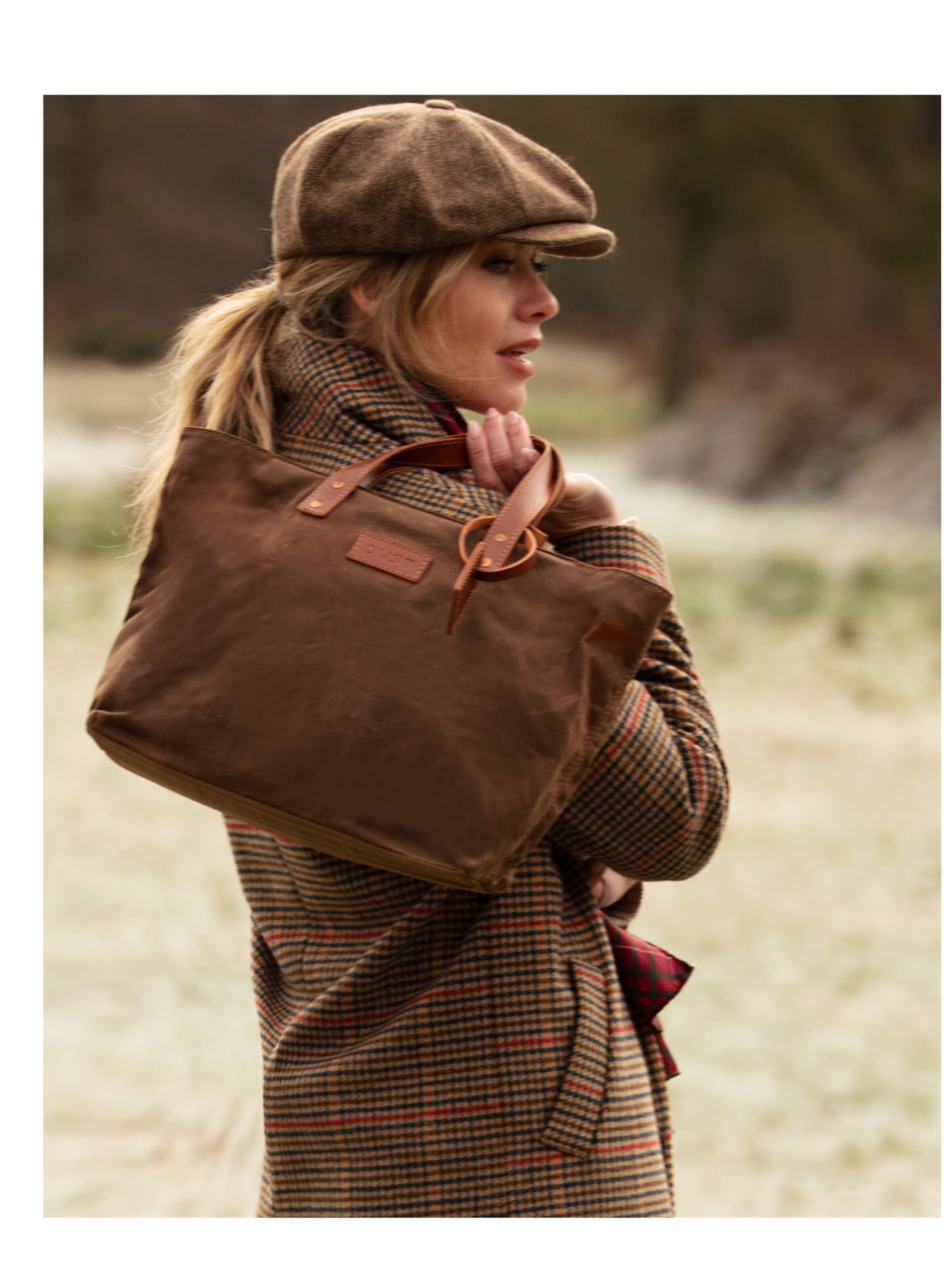 THE DUST COMPANY Shopper in Brown