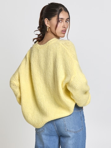 Lilavie Strickpullover ' Peggii ' in Gelb