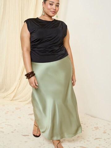 Friends Like These Top in Schwarz