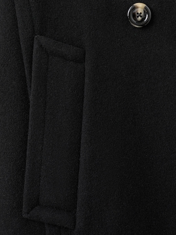 Cappotto di mezza stagione 'MAREA' di MANGO in nero