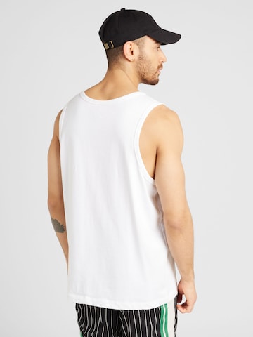 Nike Sportswear T-shirt 'ESSENTIAL' i vit