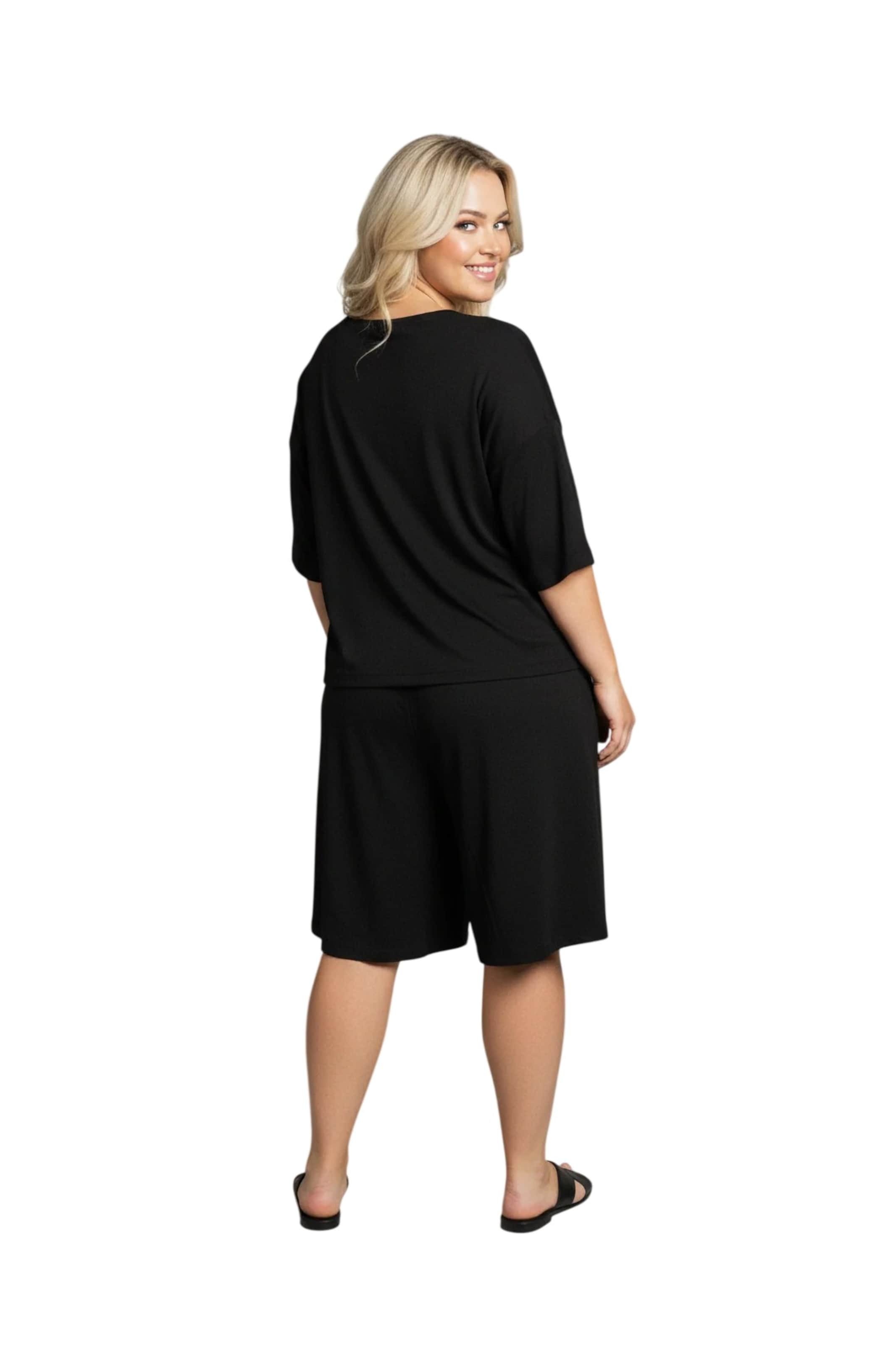 Shape Of You Regular Trousers in Black