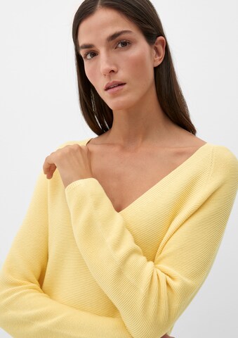 s.Oliver Sweater in Yellow