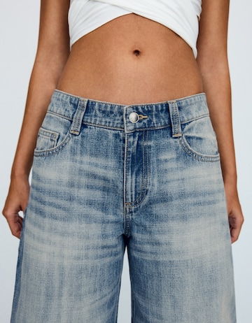Bershka Baggy Jeans in Blau
