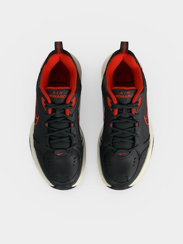 NIKE - Sapatilha de desporto 'Air Monarch IV' em cinzento