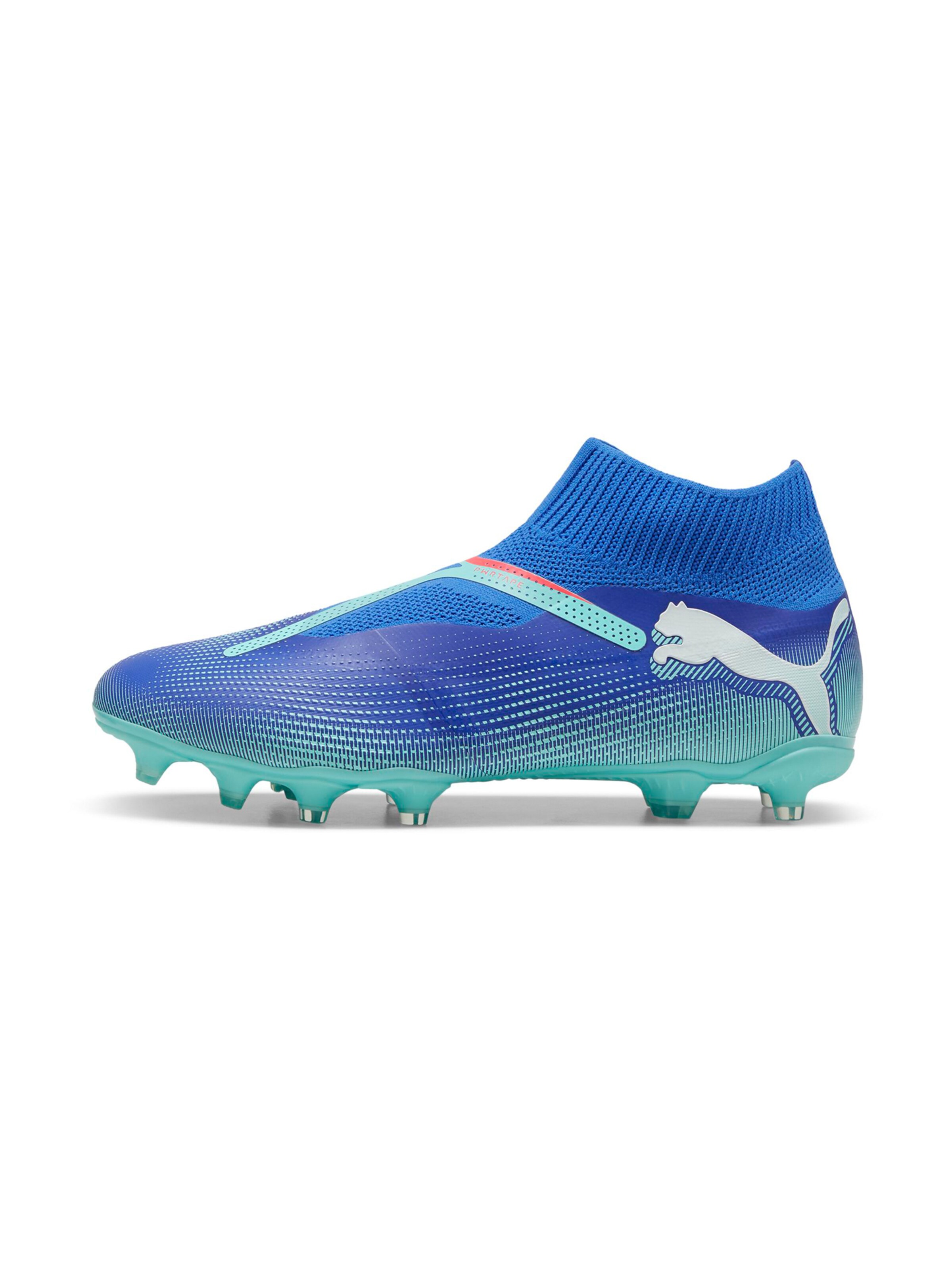 PUMA Soccer shoe 'Future 7 Match' in Blue: front