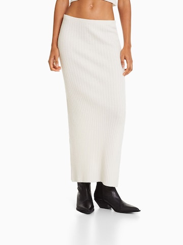 Bershka Skirt in Beige: front