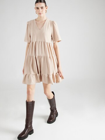 Trendyol Jurk in Beige: voorkant