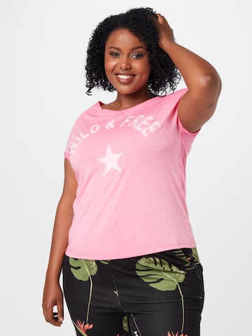 Key Largo T-shirt 'FREE' i rosa: framsida