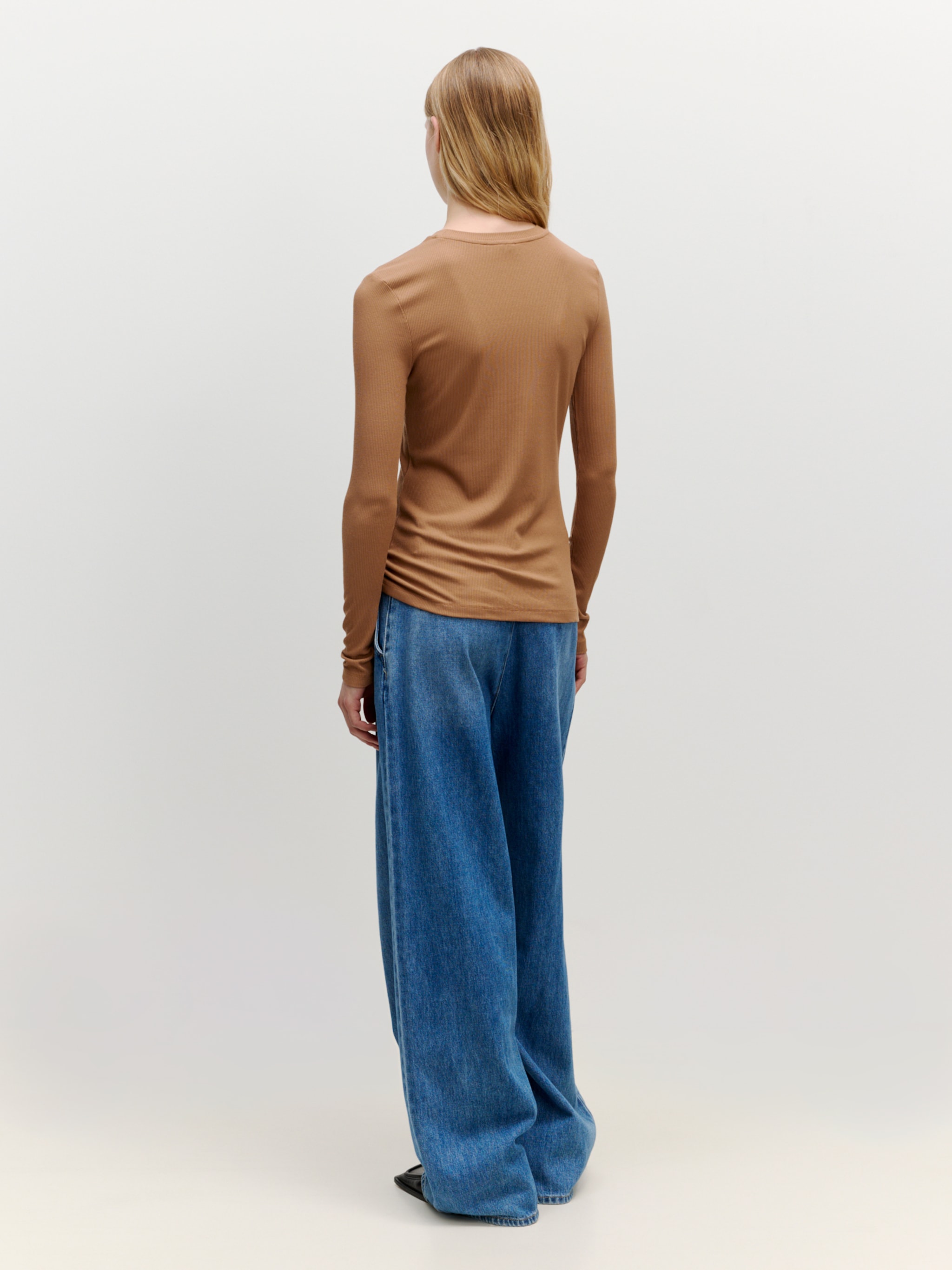 EDITED Prodotti Maglietta 'Inoa' marrone