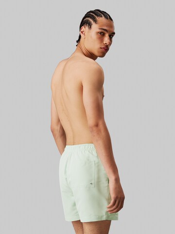 Calvin Klein Swimwear Badeshorts 'Intense Power' in Grün