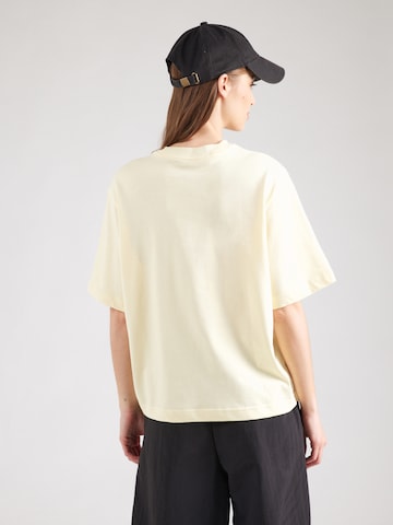 T-shirt 'ESSNTL' Nike Sportswear en beige