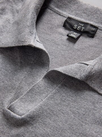 The Set Pullover in Grau