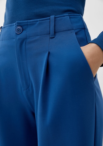s.Oliver Široke hlačnice Hlače z naborki | modra barva