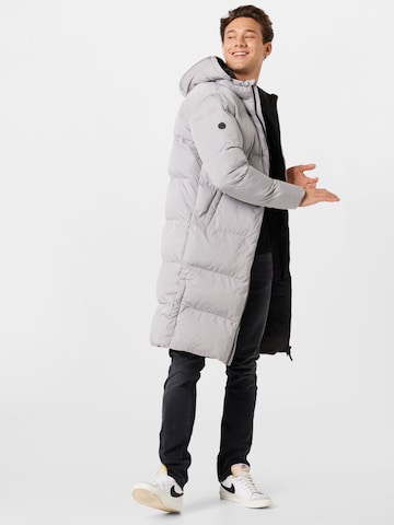 Superdry Зимно палто в сиво