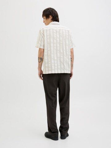 Coupe regular Chemise JACK & JONES en blanc