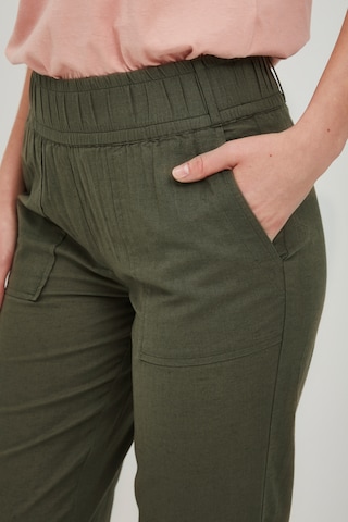 Fransa Tapered Broek in Groen