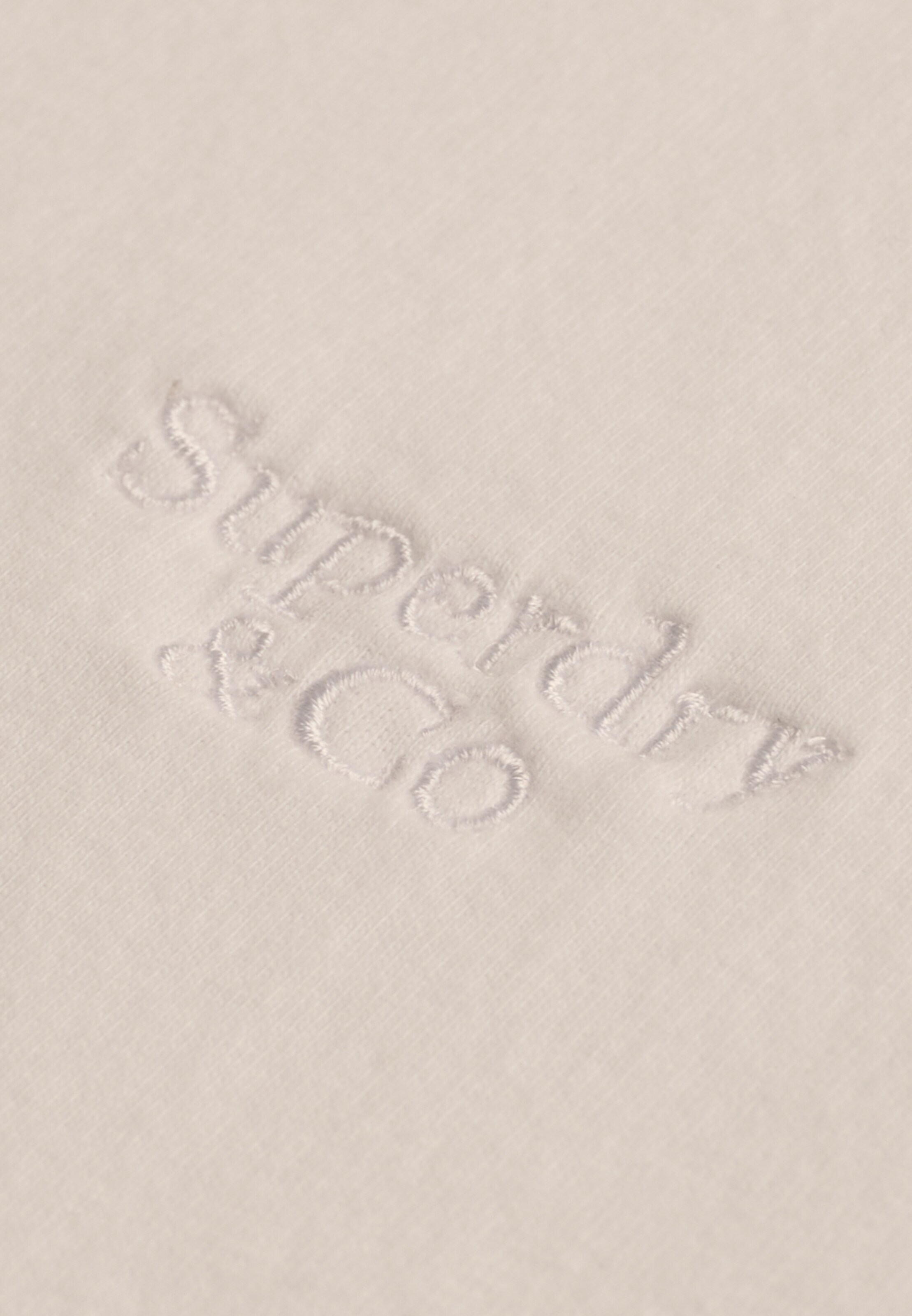 Superdry & Co T-Shirt 'Essential Serif' in Weiß