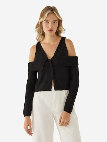Hiccup Sweater in Black: front