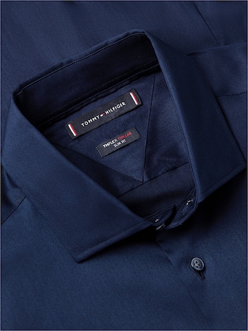 TOMMY HILFIGER Slim fit Business shirt in Blue