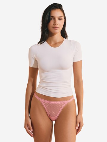 ETAM Thong 'Tara' in Pink: front