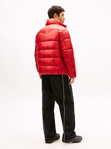 Tommy Jeans Jacke in Rot